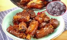 Sườn heo có mùi tanh và cứng như gỗ sau khi chần, tại sao? Xem cách chế biến của 1 đầu bếp lâu năm mới thấy mình làm sai ở đâu