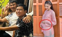 Sao Việt 2/8: Hồ Hoài Anh hiếm hoi xuất hiện sau khi nghỉ việc ở Học viện Âm nhạc Quốc gia Việt Nam; Thúy Diễm mang bầu lần hai?