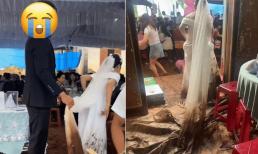 Cô dâu mặc váy cưới lội bùn lấm lem, người cho thuê phản ứng thế nào mà viral khắp cõi mạng?