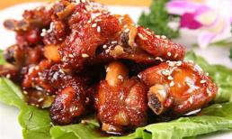 Khi xào sườn heo chua ngọt, nên dùng đường trắng hay đường nâu? Tôi đã từng phạm sai lầm, chẳng trách nó luôn rối tung lên 