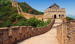 Vạn Lý Trường Thành ban đầu được xây dựng để bảo vệ ai? 