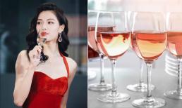 Chỉ nhìn cách họ “cầm ly rượu” bạn mới hiểu thế nào là “top phụ nữ giàu có” thực sự!