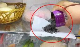 Bạn chỉ cần cho một thứ vào tủ lạnh là sẽ không có mùi đặc trưng quanh năm! Phương pháp này rất đơn giản và hiệu quả