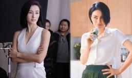 Đều là những phụ nữ xinh đẹp, nhưng sau khi xem ảnh gần đây của Trương Bá Chi 44 tuổi và Vương Phi 54 tuổi thấy rõ sự khác biệt