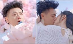 Bùng nổ hot search: Hoàng Tử Thao cầu hôn bạn gái như phim ngôn tình, câu trả lời của Từ Nghệ Dương khiến ai cũng bật khóc