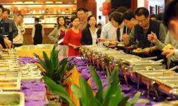 5 loại thực phẩm nên ăn ít khi đi ăn buffet. Quản lý nhà hàng: Người này hoặc là đầu bếp hoặc là chuyên gia