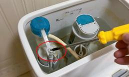 Bồn cầu xả nước yếu và không có lực hút? Thợ sửa dạy bạn một mẹo và bạn có thể giải quyết nó