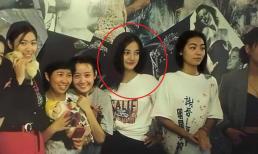 Triệu Vy thời Đại học có nhan sắc ra sao mà khiến dân mạng 'rần rần'?