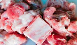 Khi làm món sườn heo, bạn chần trước hay ướp trước? Nhiều người thực hiện sai thứ tự nên sườn heo không ngon