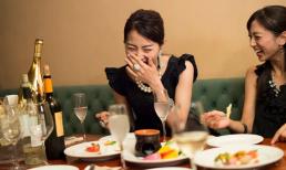 Được yêu cầu đi dự một bữa tiệc ngay trước giờ ăn tối, tôi có nên đi không? Người thông minh không chỉ giải quyết mà còn chống trả