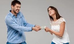 'Đàn ông nghĩ gì khi không đưa tiền cho vợ giữ?', câu trả lời của các ông chồng nhất trí một cách đáng ngạc nhiên