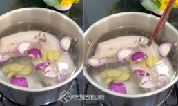 Chuyên gia ẩm thực chỉ mẹo luộc thịt heo đừng chỉ cho thêm muối, thêm một nguyên liệu này, thịt heo ngon bá cháy