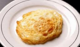 Khi chiên trứng nên chiên trong dầu lạnh hay nóng? Nhiều người mắc sai lầm chẳng trách trứng dính vào chảo