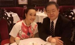 Lưu Hiểu Khánh 74 tuổi cuối cùng cũng khoe mặt mộc và không đội tóc giả. Đối mặt với tuổi già còn quyến rũ hơn 'cố cưa sừng làm nghé'!