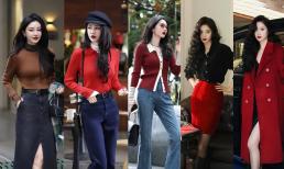 Một bộ trang phục siêu đẹp trong không khí Giáng sinh, chỉ cần thêm một chút màu đỏ là bạn có thể theo phong cách cao cấp