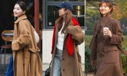 Năm nay, xu hướng mặc áo khoác với quần jean và quần ống rộng thay vì váy để mang lại vẻ ngoài cao cấp được ưa chuộng