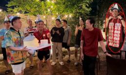 Hoài Linh bất ngờ khi em trai và người thân 'đánh úp' mừng sinh nhật 