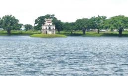 Tại sao nước trong hồ không thấm hết xuống đất?