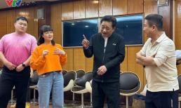 Táo Quân 2025: Loạt ảnh dàn nghệ sĩ tập luyện lúc nửa đêm