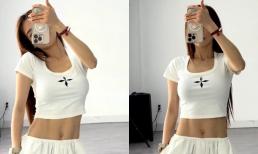 Nhã Phương khoe vóc dáng thon gọn với cơ bụng cuồn cuộn khiến dân tình trầm trồ