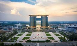 Tỉnh nào của Việt Nam có thành phố nhiều hơn huyện?