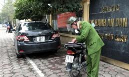 Mức phạt cao nhất lỗi đậu xe trên vỉa hè đối với xe máy và ô tô theo quy định mới