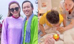 Sao Việt 25/1: Hoài Linh tươi tắn lộ diện cuối năm bên một nàng Hậu đình đám; Con trai Nhật Kim Anh cưng nựng em út