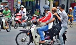 4 trường hợp xe máy được kẹp 3 mà không bị phạt theo Luật mới, mọi người cần biết
