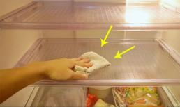 Nếu tủ lạnh bẩn, đừng dùng nước sạch để lau. Sau đây là phương pháp đơn giản giúp tủ lạnh sạch sẽ và không còn mùi hôi ngay lập tức