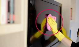 Làm thế nào để vệ sinh màn hình TV bẩn? Mẹo giữ cho màn hình TV của bạn sạch sẽ