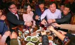 Những người ít nói chuyện trong nhóm bạn cùng lớp và nhóm người thân nhưng lại không rời khỏi nhóm thường là những kiểu người sau!