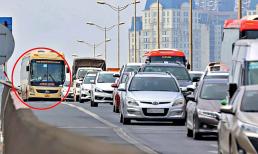 Chạy xe vào làn khẩn cấp có thể bị phạt nặng lên đến 22 triệu đồng?