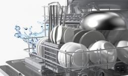 Tôi có nên tráng bát đĩa bẩn trước khi cho vào máy rửa bát không? Chuyên gia: Đừng làm điều này