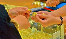 Mua vàng cần chú ý điều gì? Những ai thông minh sẽ nhớ 'ba nên, ba không' trước khi xuống tiền