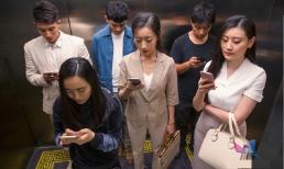 Nếu sếp gọi nhầm tên bạn trong thang máy, đừng vội sửa lại, 3 cách này là dấu hiệu của trí tuệ cảm xúc cao và bạn sẽ được sếp khen ngợi 