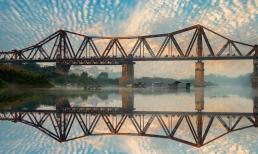 Việt Nam có hai cây cầu đi ngược chiều: Đều hơn trăm tuổi, số một còn là biểu tượng của thủ đô Hà Nội