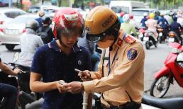 Từ nay: Người dân phải dừng xe để CSGT kiểm tra trong 4 trường hợp này, dù không vi phạm giao thông