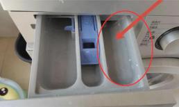 Đã bao giờ bạn thắc mắc tại sao quần áo giặt mãi không sạch? Hôm nay tôi mới biết cách dùng hộp giặt đúng cách trên máy giặt