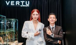 Siêu mẫu Lan Khuê trên tay điện thoại Vertu tiền tỷ