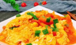 Trứng bác cà chua, bạn chiên cà chua trước hay chiên trứng trước? Sự khác biệt rất lớn nếu sai cách, dạy bạn một mẹo nhỏ để món ăn tươi ngon