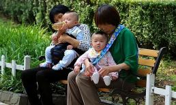 Khi người già giúp chăm sóc con cháu cần phải tuân thủ 3 nguyên tắc sau, nếu không sẽ trở thành 'công việc vô ơn' và gây hại cho con cháu