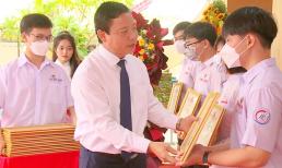 Học sinh tiêu biểu và học sinh xuất sắc khác nhau như thế nào?