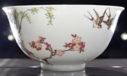 Cận cảnh chiếc bát sứ đường kính 11cm được bán với giá hơn 660 tỷ đồng gây ngỡ ngàng