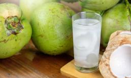 Nước dừa tốt nhất nên uống vào 3 thời điểm này. Những người nên uống nước dừa thường xuyên