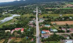 Địa phương tọa lạc tại tỉnh rộng thứ 3 cả nước trở thành xã lớn nhất Việt Nam, đó là?