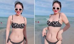 Lệ Quyên mặc bikini nhỏ xíu khoe thân hình nóng bỏng khiến dân tình 'đứng ngồi không yên'