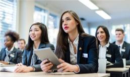Ngành từng bị chê là 'vô dụng' nhưng tỷ lệ có việc làm tại nhiều trường top toàn 100%, giữa 'bão' AI càng 'mọc thêm cánh' nếu nắm được điều này