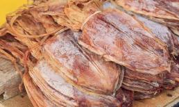 Ngâm mực khô chỉ với nước là sai lầm. Một đầu bếp 20 năm kinh nghiệm: Cho thêm 2 nguyên liệu vào, ngâm nhanh và tươi không có mùi tanh