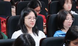 Ngôn ngữ Anh, Ngôn ngữ Trung, Ngôn ngữ Nhật và Ngôn ngữ Hàn, nên học ngành nào dễ xin việc hơn?