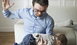 Giận con đến đâu cũng cần tránh những bộ phận này, dù tác động nhẹ vẫn có thể khiến trẻ xuất huyết não